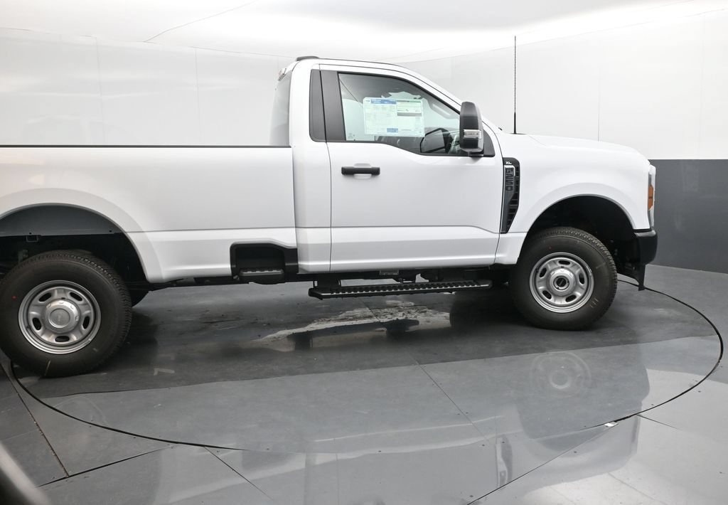 New 2026 Ford F250 XL w/ F-250 >10K GVWR Package AWD/4WD image 22