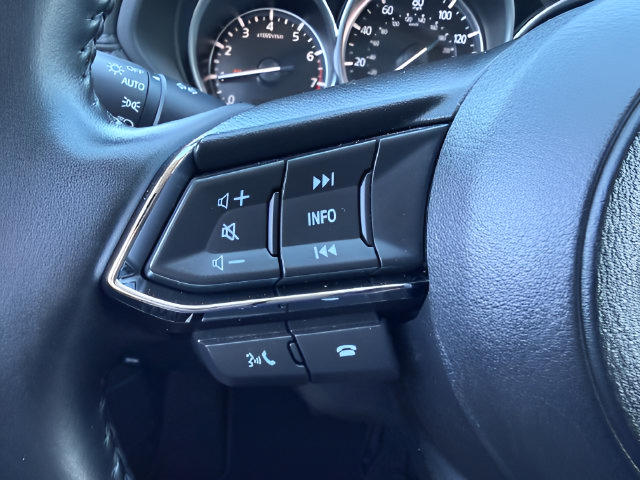 Used 2025 MAZDA CX-5 AWD 2.5 S w/ Preferred Package image 12