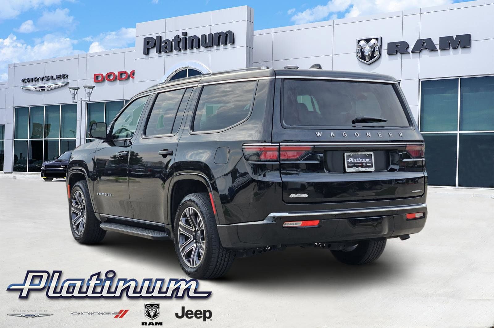 Used 2024 Jeep Wagoneer Series II w/ Flexible Seating Group RWD image 4