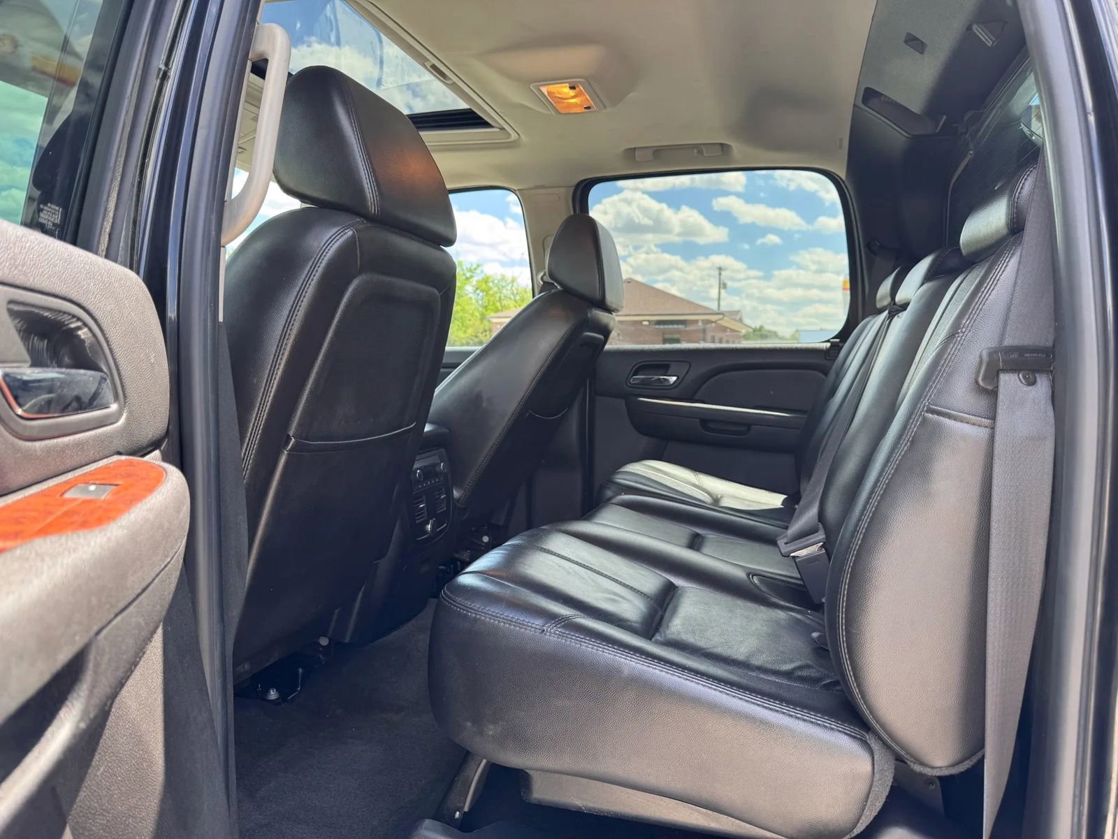 Used 2007 Chevrolet Avalanche LTZ w/ LTZ Preferred Equipment Group AWD/4WD image 18