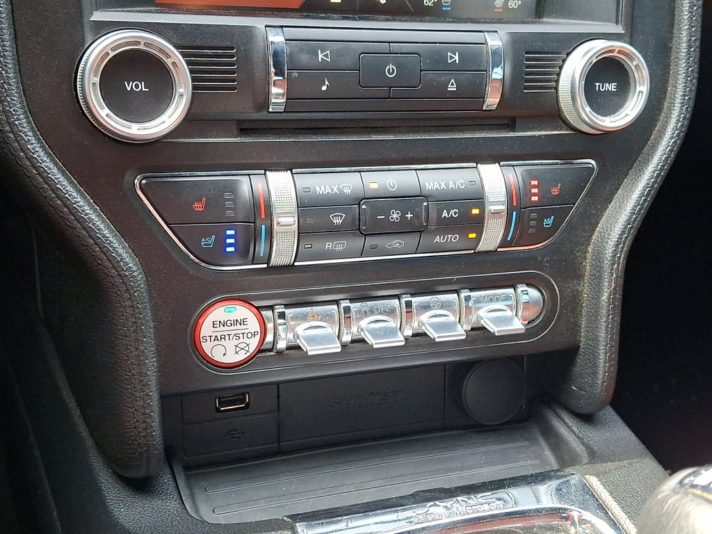 Used 2015 Ford Mustang Premium RWD image 24