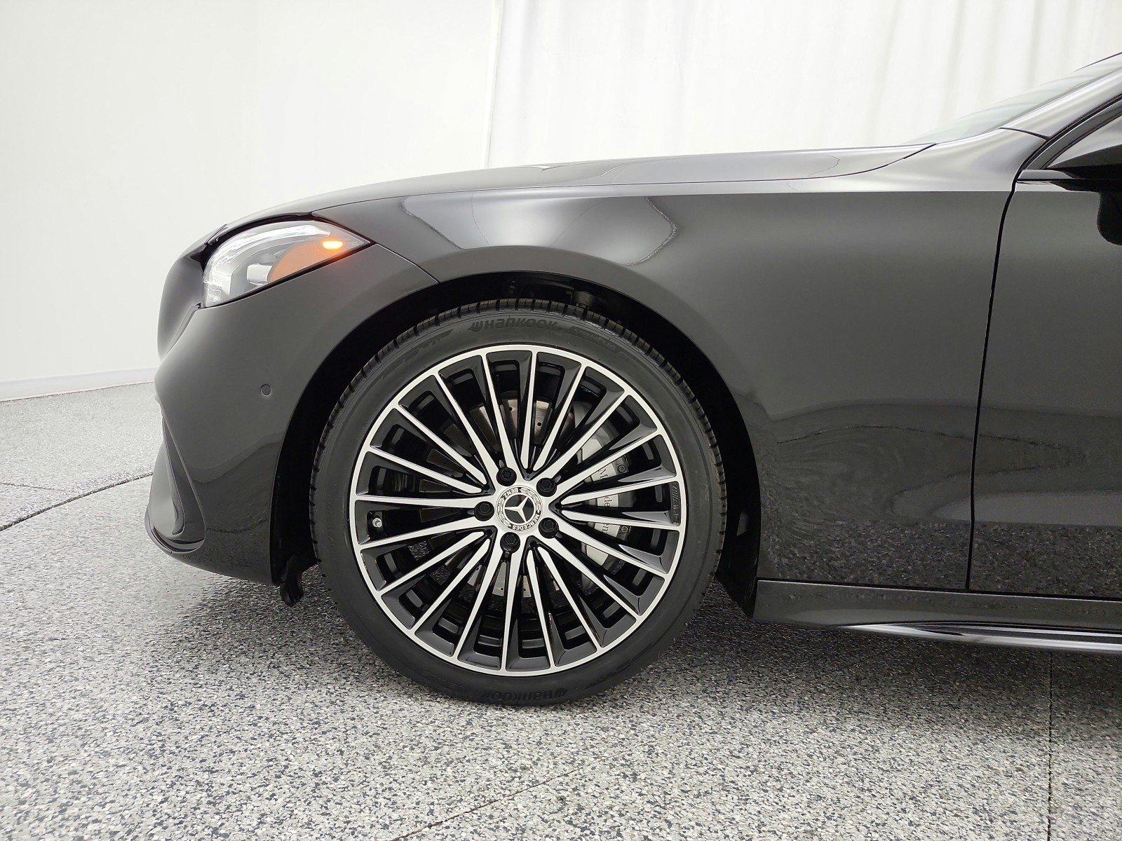 Used 2024 Mercedes-Benz C 300 Sedan image 18