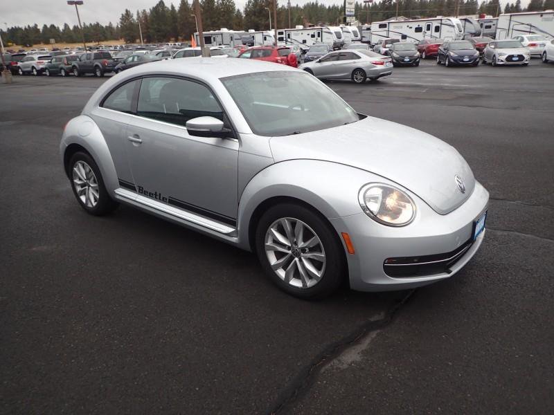 Used 2013 Volkswagen Beetle TDI FWD image 7