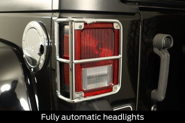 Used 2016 Jeep Wrangler Unlimited Sahara w/ Max Tow Package image 27