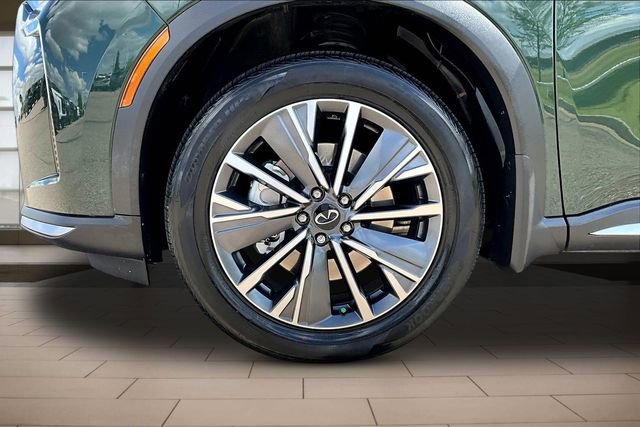 Certified 2026 INFINITI QX60 Luxe w/ Cargo Package AWD/4WD image 9