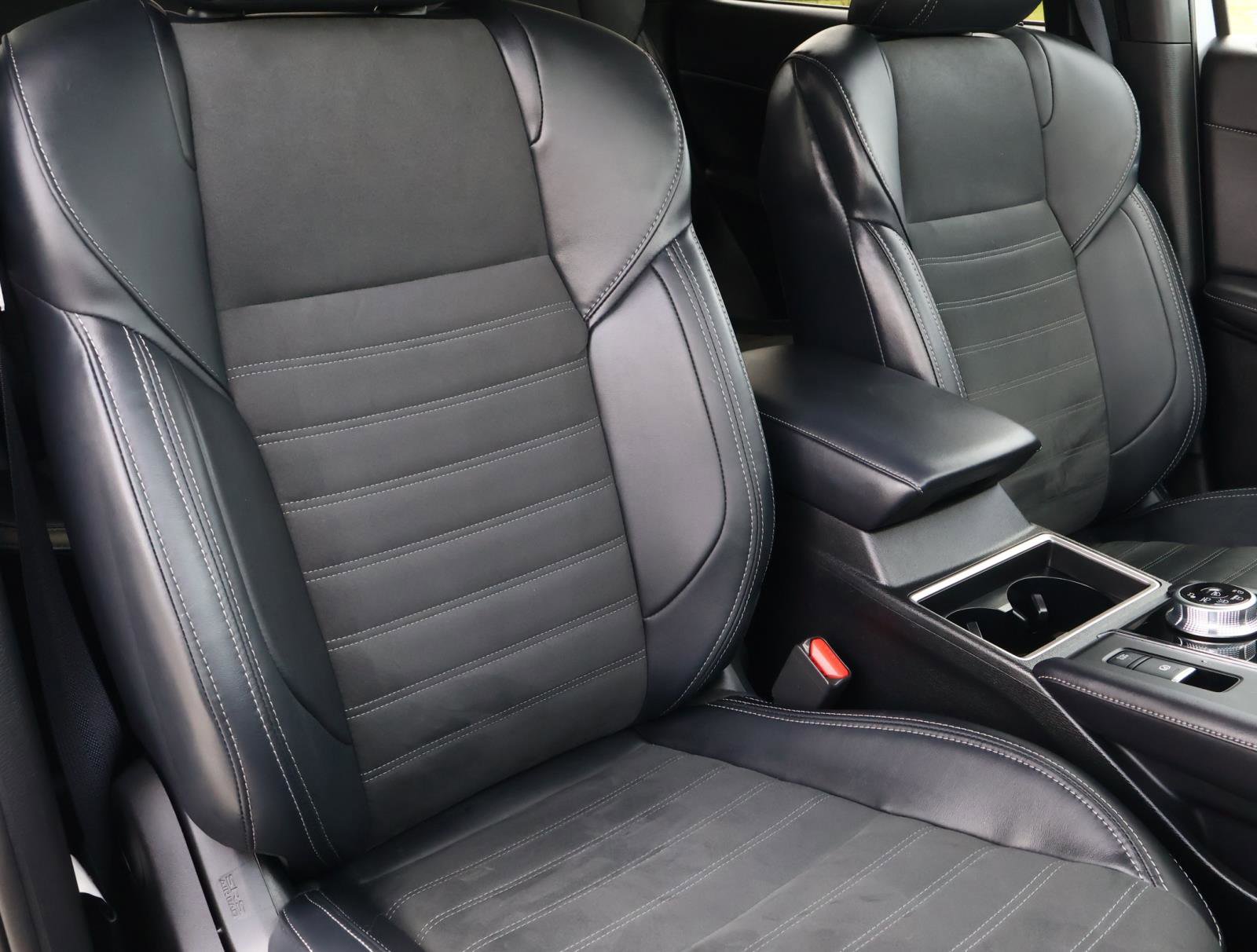 Used 2024 Mitsubishi Outlander SE FWD image 16