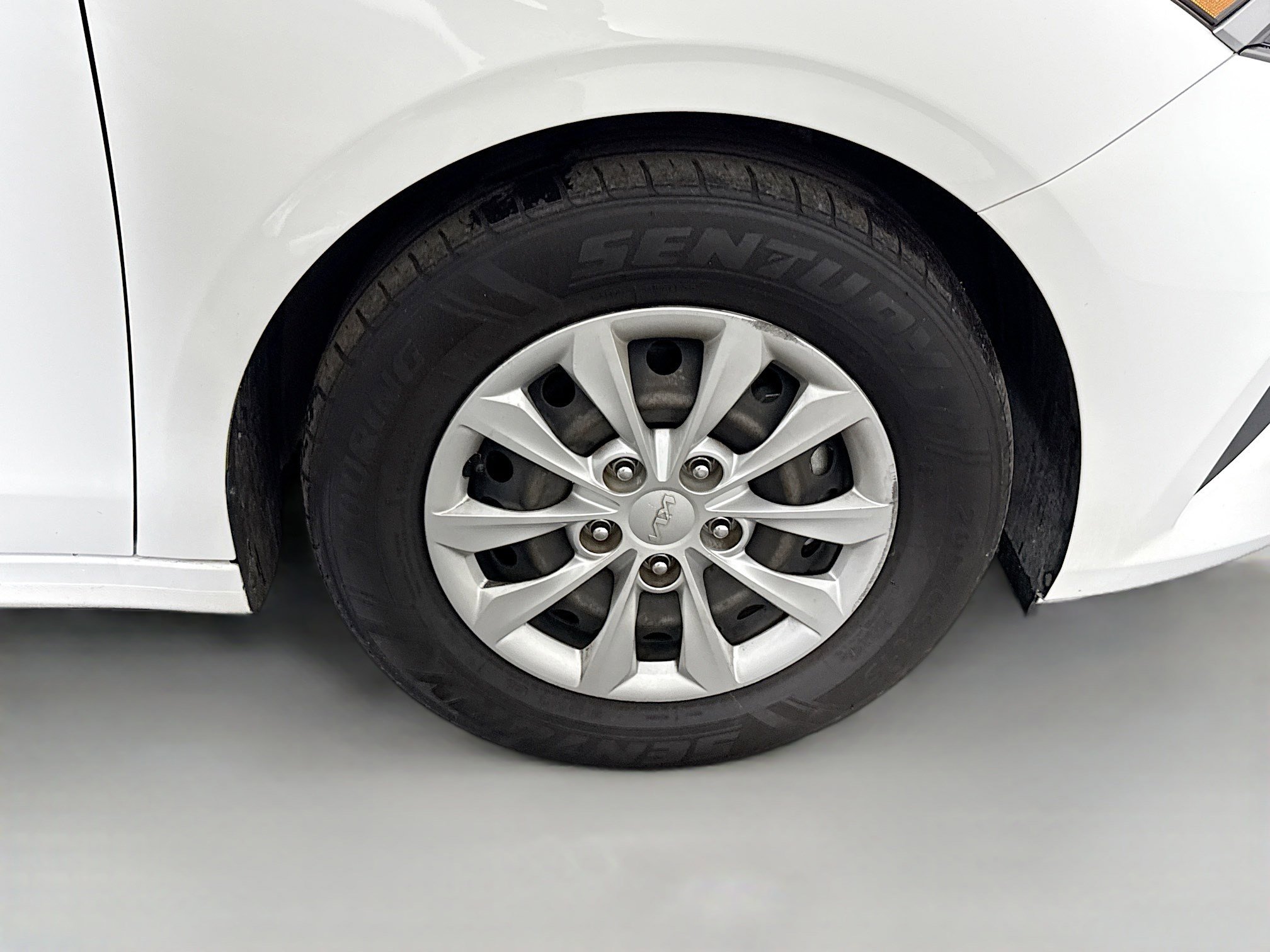 Used 2023 Kia Forte LX image 31