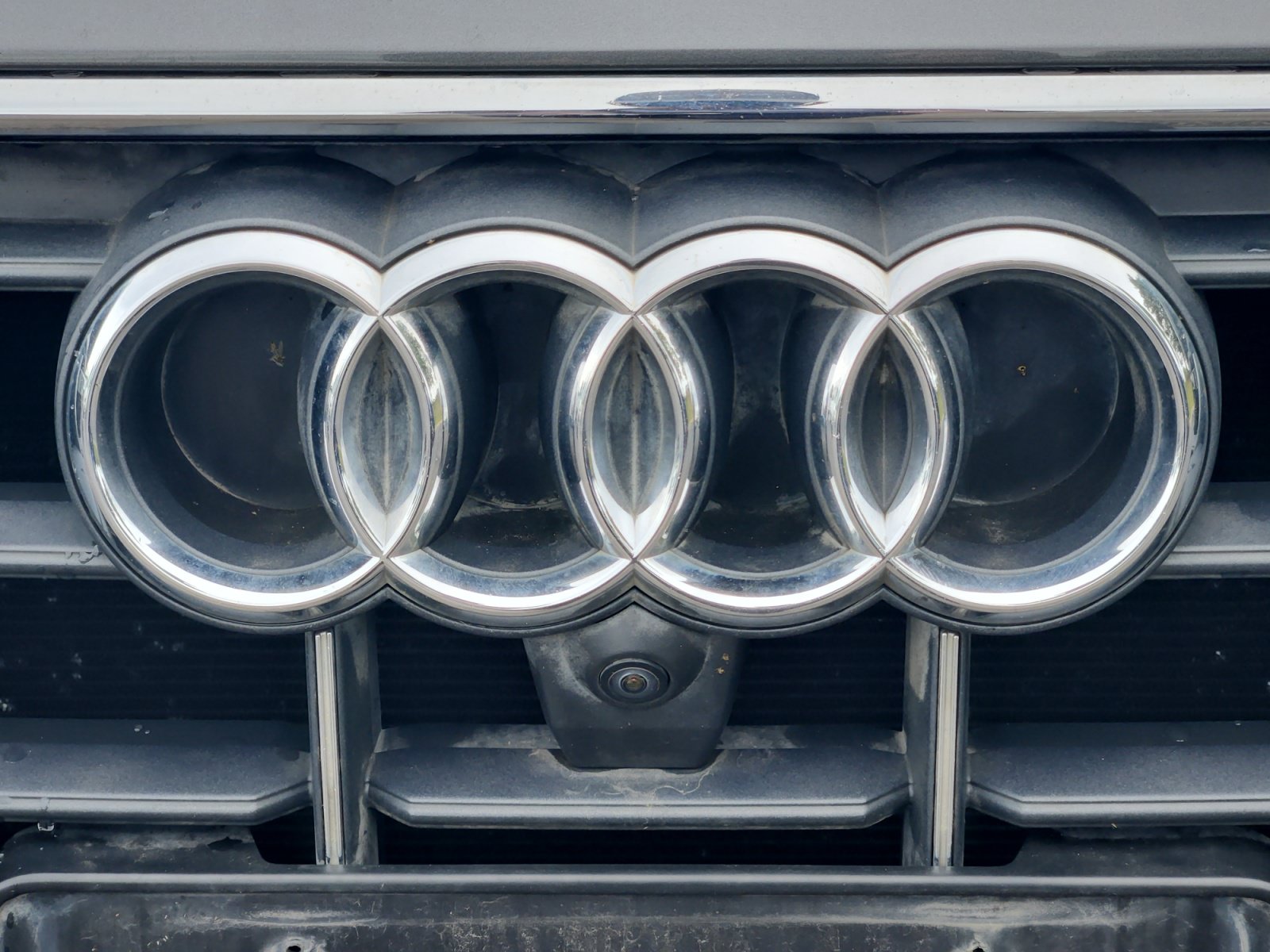 Used 2019 Audi Q8 Prestige AWD/4WD image 32