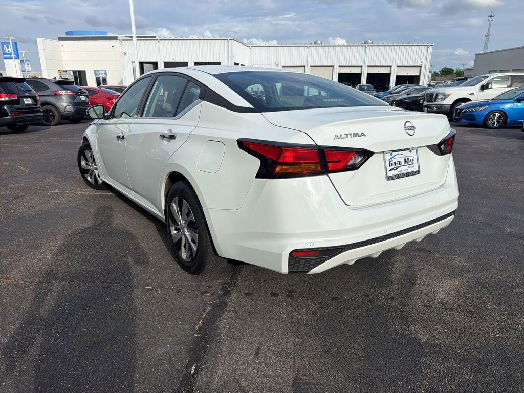 Used 2023 Nissan Altima 2.5 S image 5