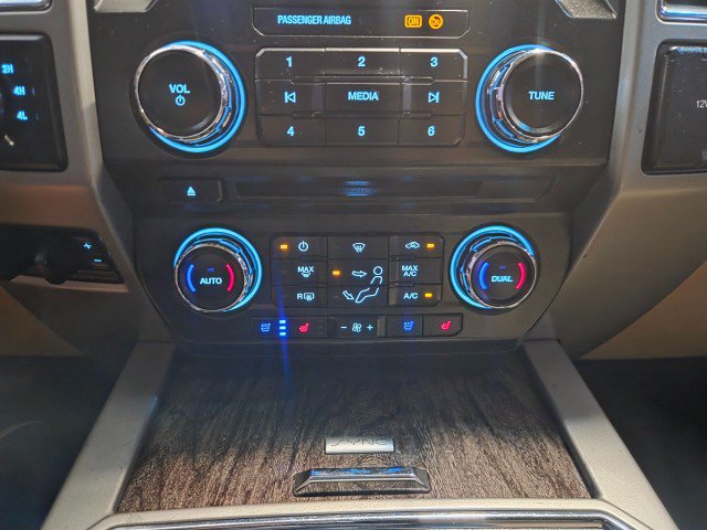 Used 2017 Ford F350 Lariat w/ Lariat Value Package AWD/4WD image 59