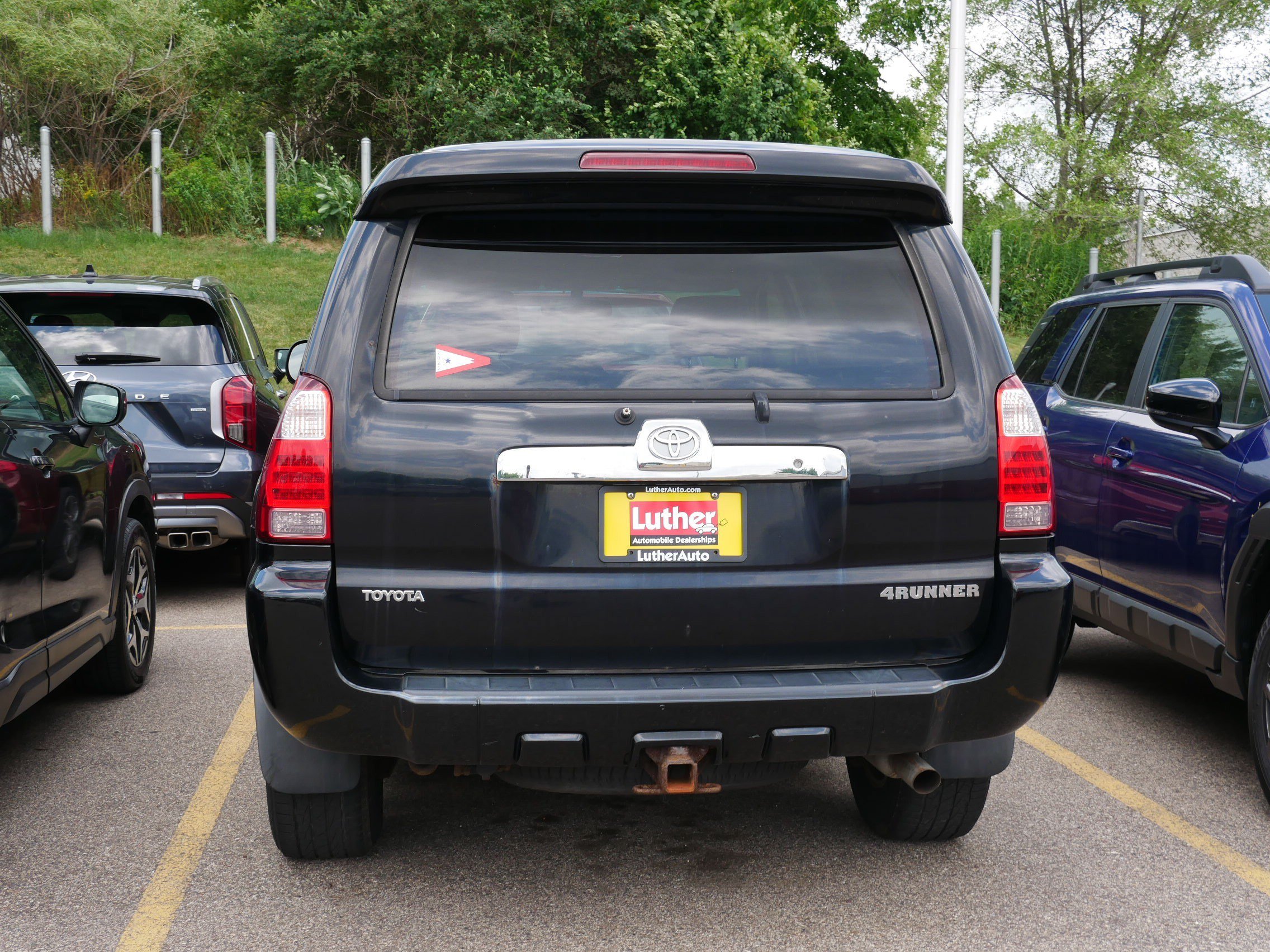 Used 2007 Toyota 4Runner SR5 AWD/4WD image 4