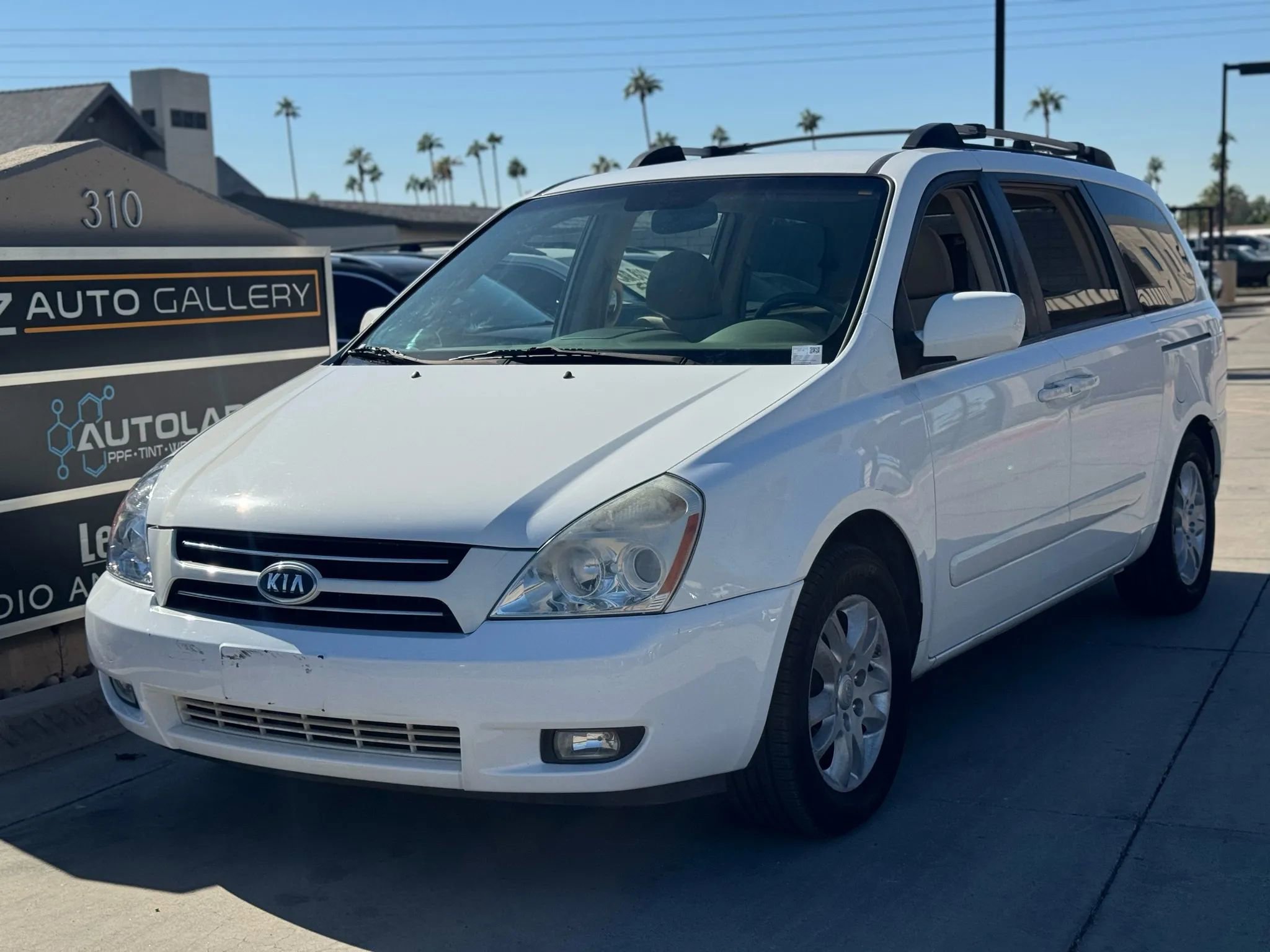 Used 2007 Kia Sedona EX image 2