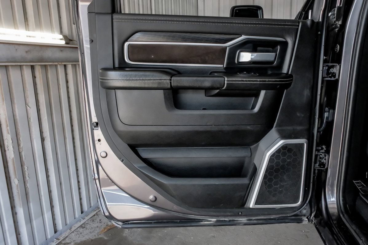 Used 2023 RAM 3500 Laramie AWD/4WD image 46