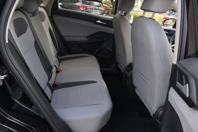 Certified 2022 Volkswagen Taos SE image 19