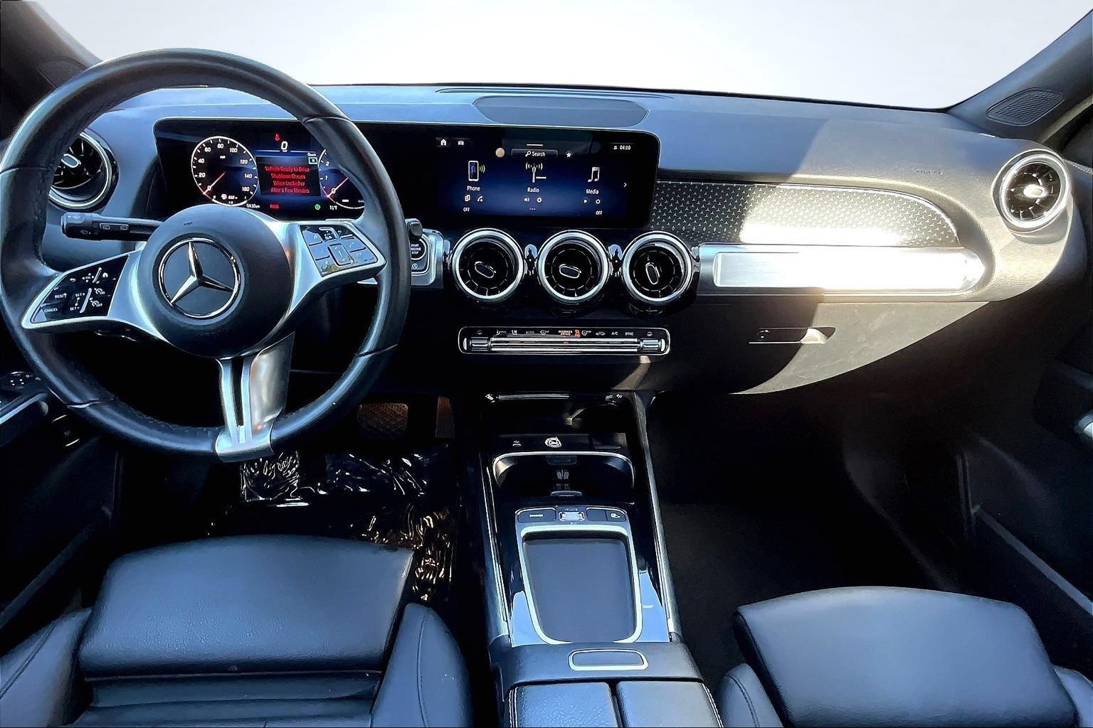Used 2025 Mercedes-Benz GLB 250 image 8