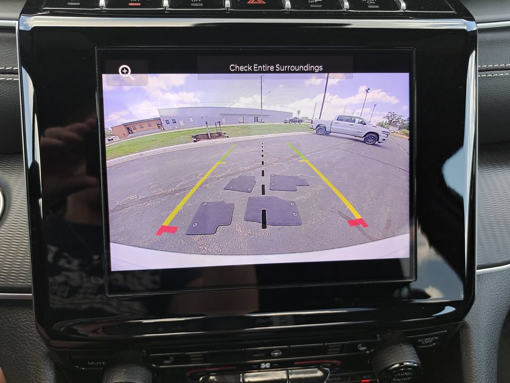 Certified 2024 Jeep Grand Cherokee Altitude AWD/4WD image 23