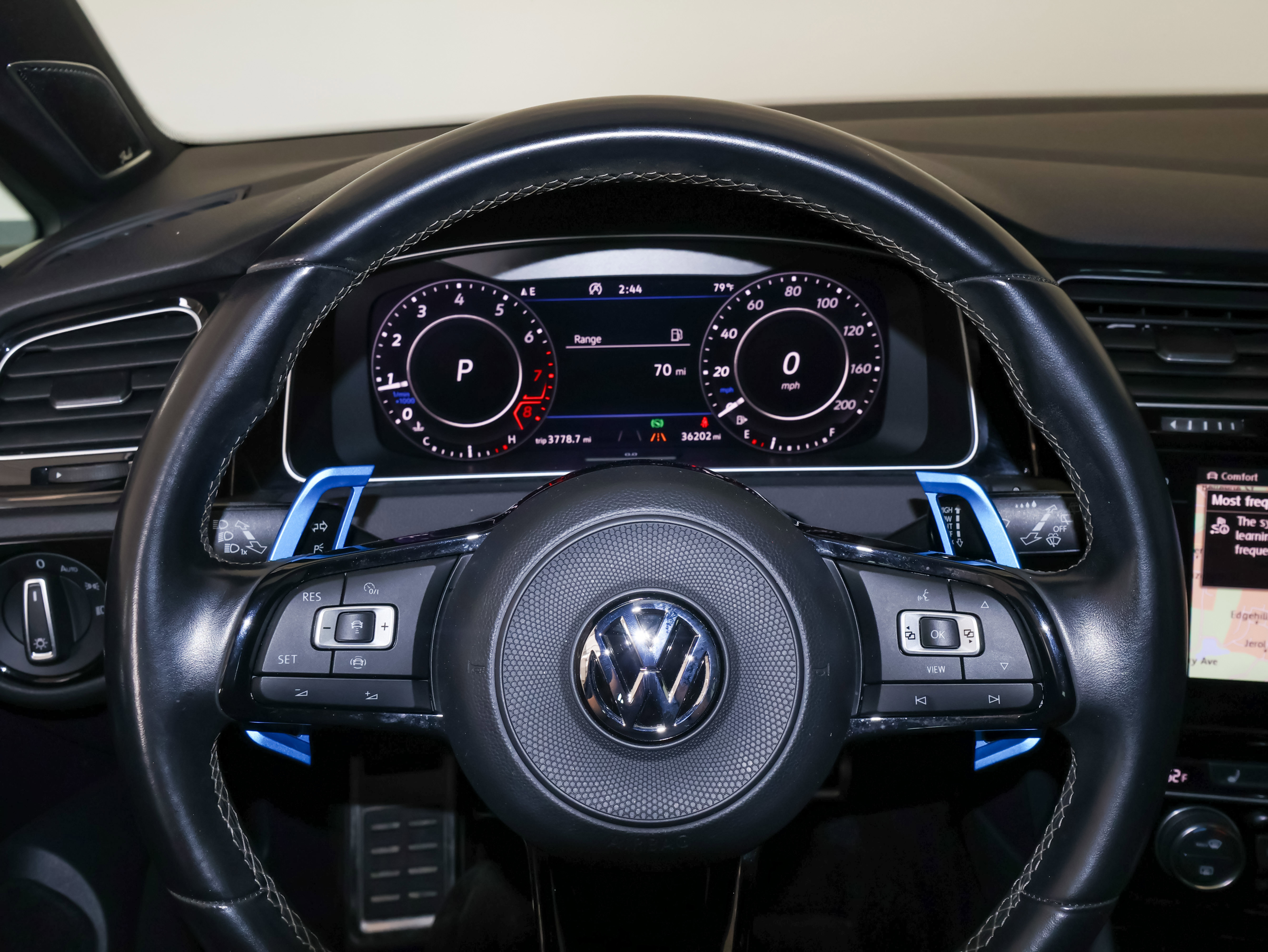 Used 2019 Volkswagen Golf R 4-Door image 29