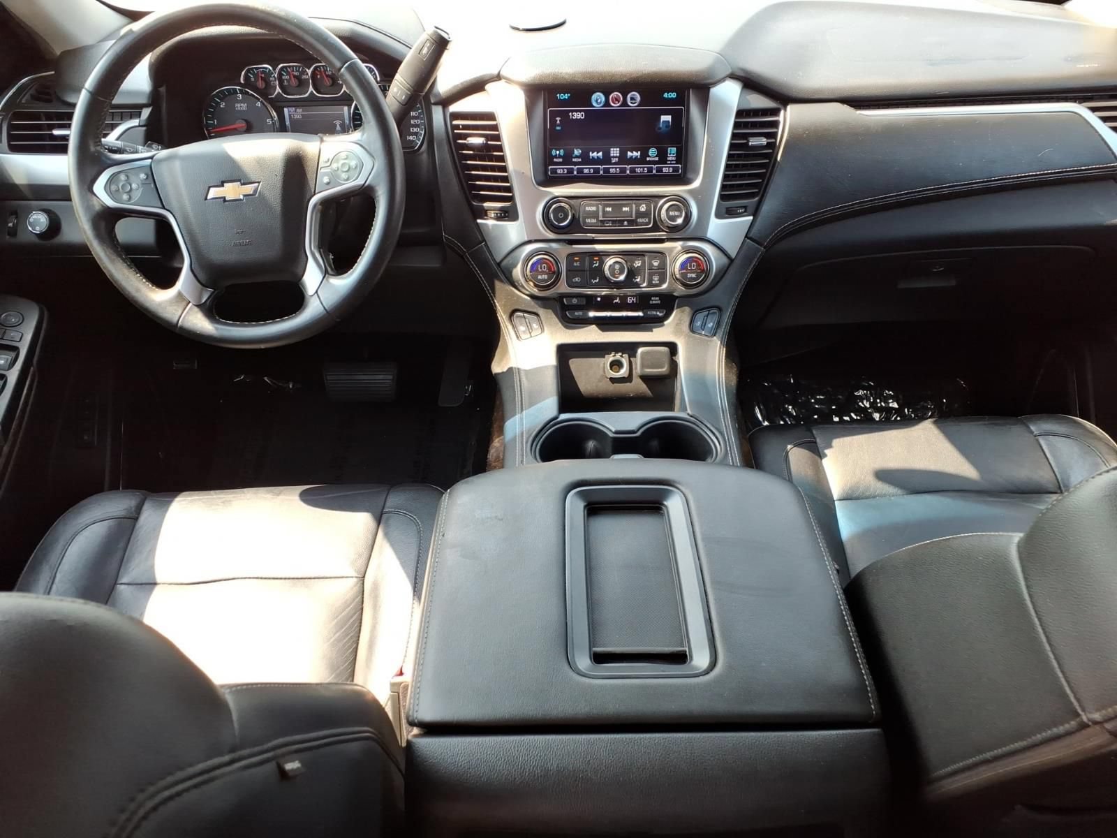 Used 2017 Chevrolet Suburban LT RWD image 13