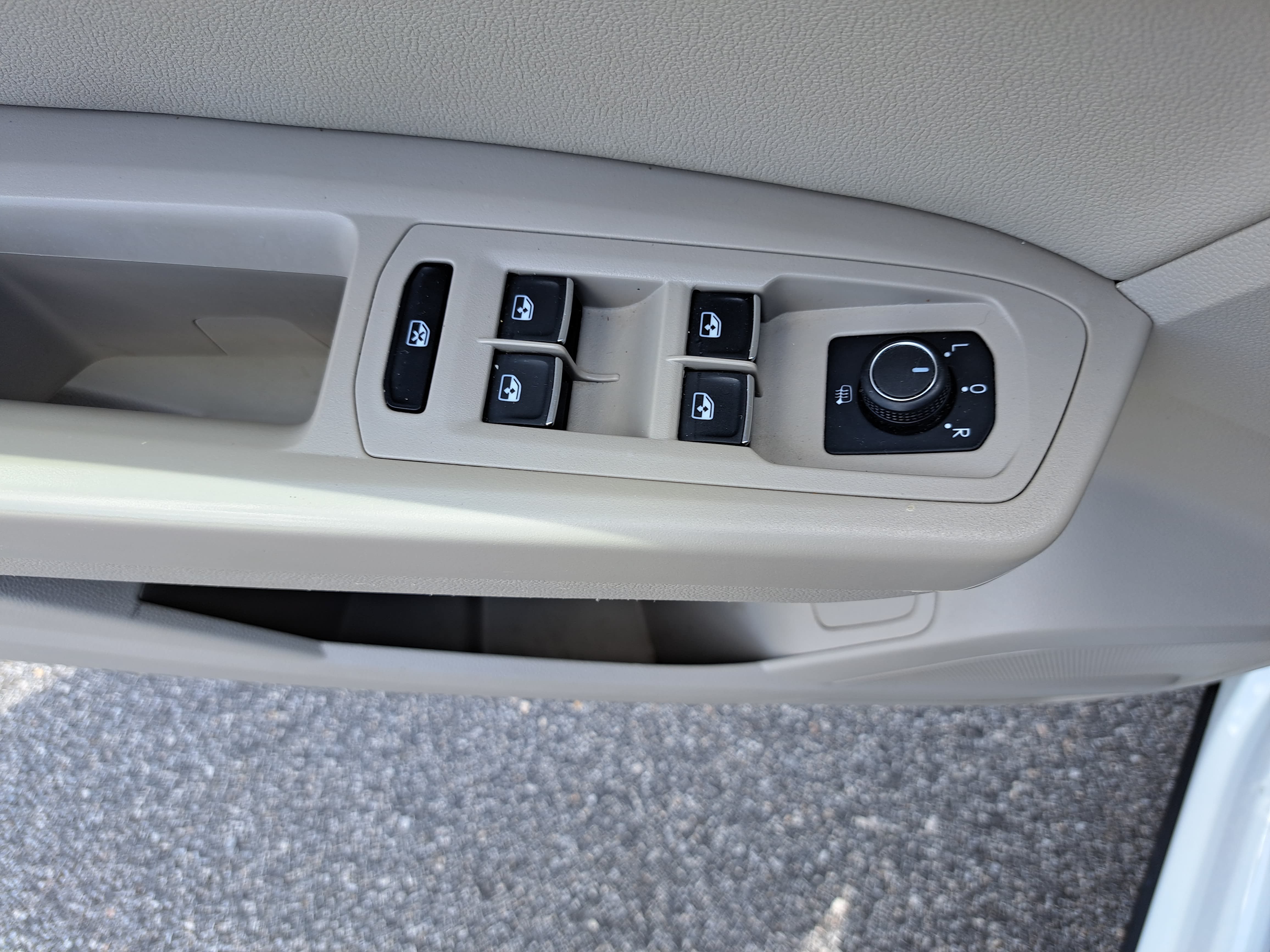 Used 2019 Volkswagen Atlas SE w/ Panoramic Sunroof Package AWD/4WD image 28