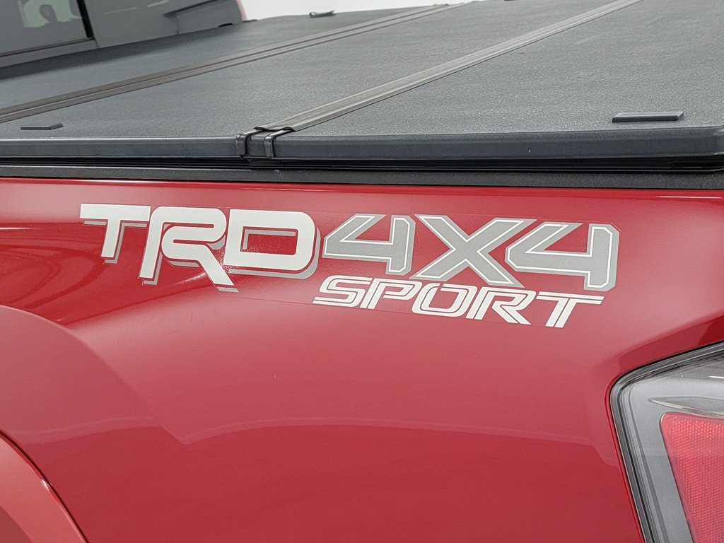 Used 2020 Toyota Tacoma TRD Sport w/ TRD Premium Sport Package AWD/4WD image 10