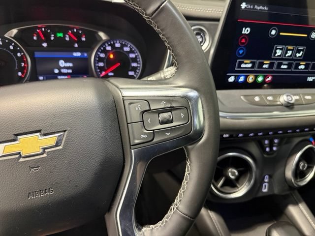 Used 2024 Chevrolet Blazer LT FWD image 17
