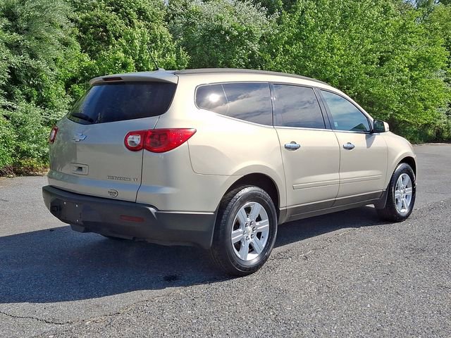 Used 2011 Chevrolet Traverse LT w/ Personal Connectivity Package FWD image 6