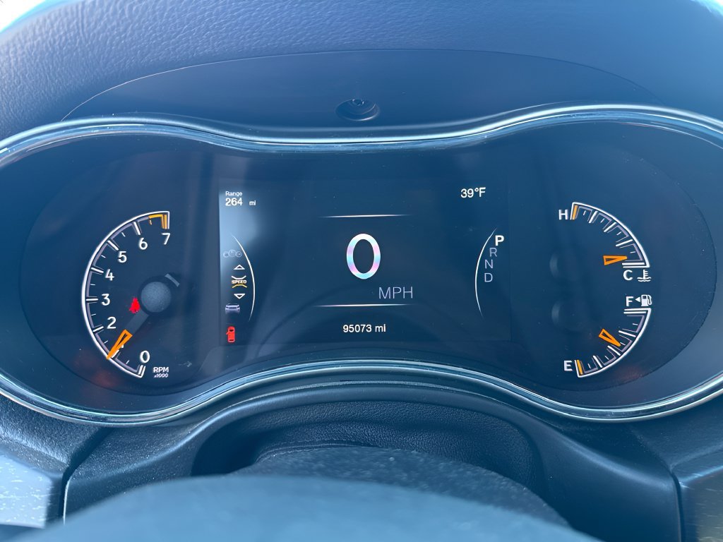 Used 2018 Jeep Grand Cherokee Laredo RWD image 14