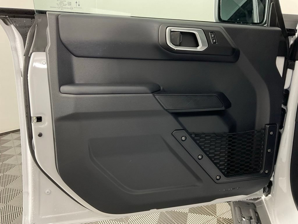 New 2026 Ford Bronco Outer Banks AWD/4WD image 12