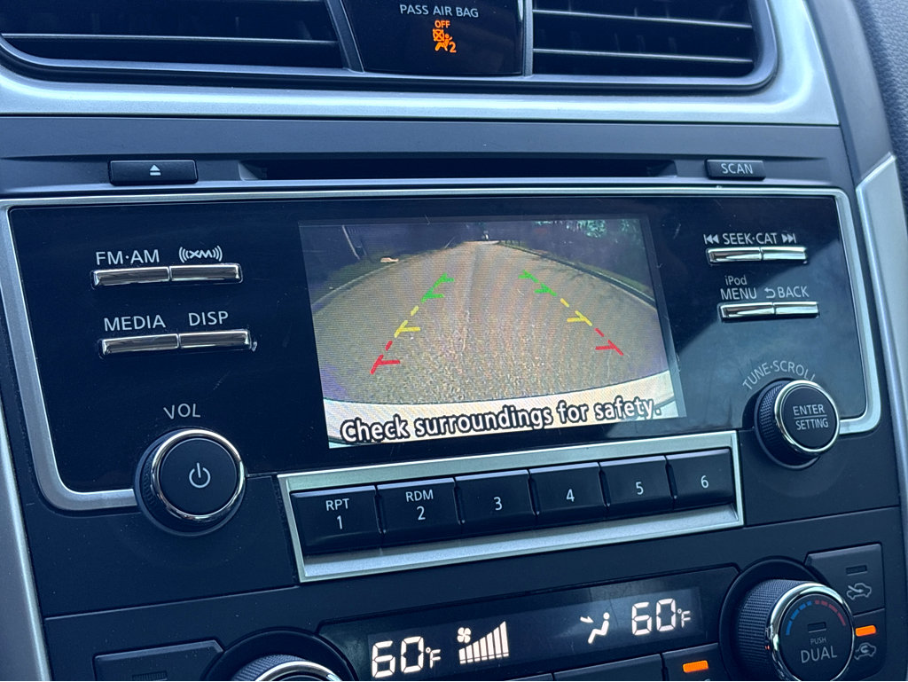 Used 2017 Nissan Altima 2.5 SL w/ Moonroof Package image 27