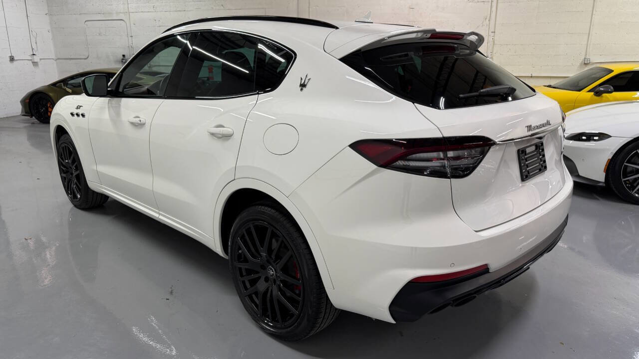 Used 2022 Maserati Levante GT AWD/4WD image 16