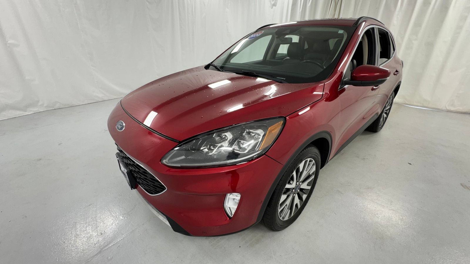 Used 2020 Ford Escape Titanium AWD/4WD image 7