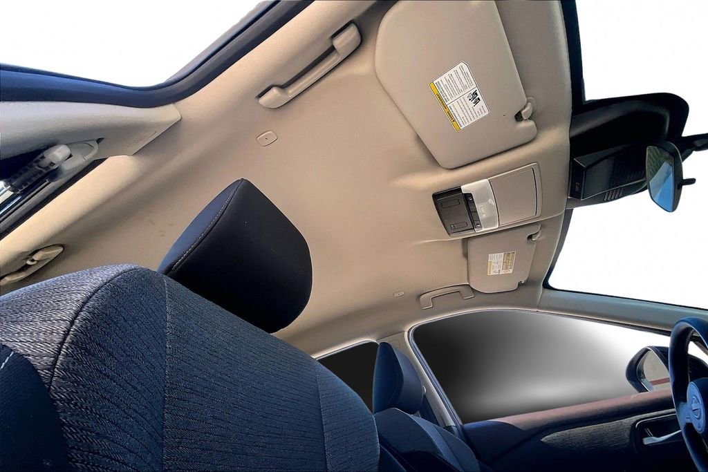 Used 2023 Nissan Rogue SV image 22