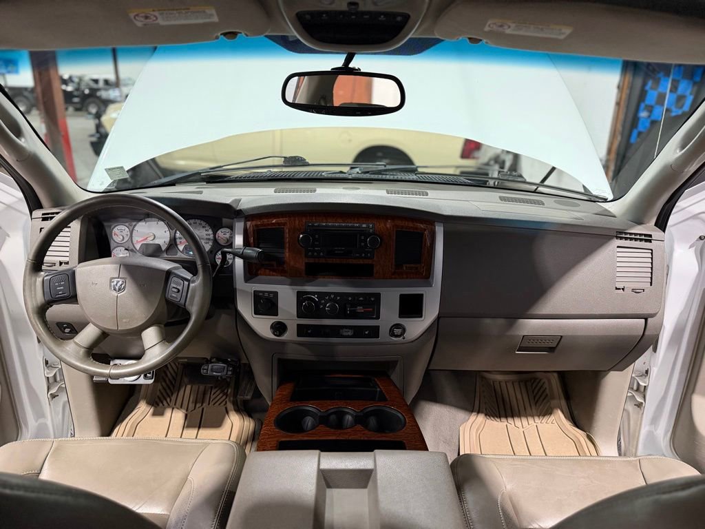 Used 2007 Dodge Ram 2500 Truck Laramie AWD/4WD image 14