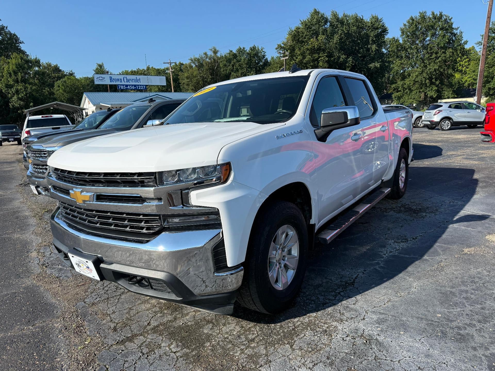 Used 2019 Chevrolet Silverado 1500 LT w/ All-Star Edition AWD/4WD image 2