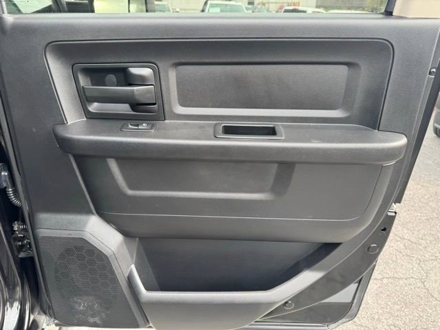 Used 2016 RAM 2500 Tradesman w/ Chrome Appearance Group image 18