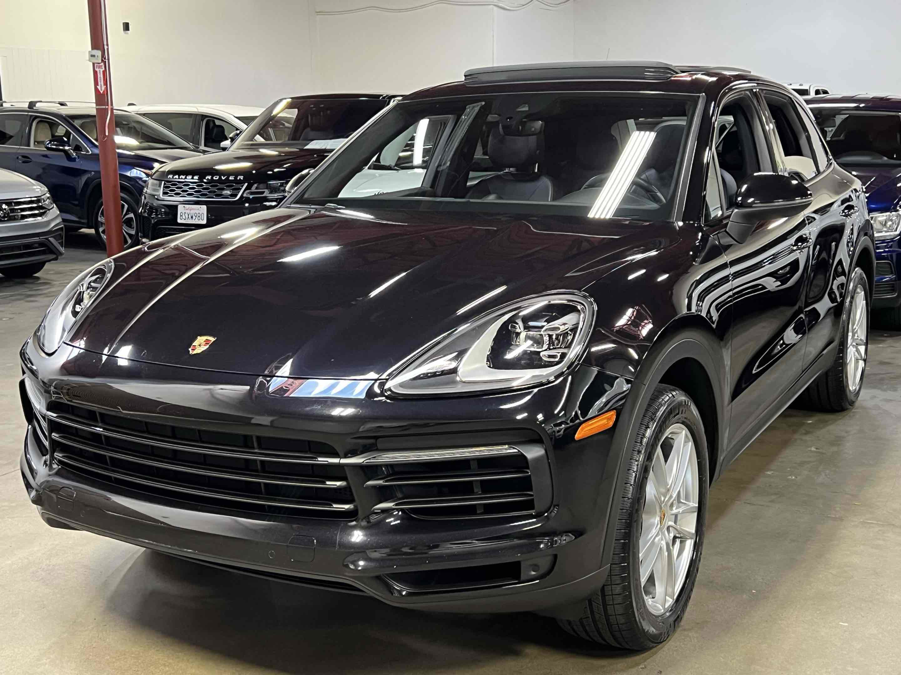 Used 2019 Porsche Cayenne w/ Premium Package AWD/4WD image 14