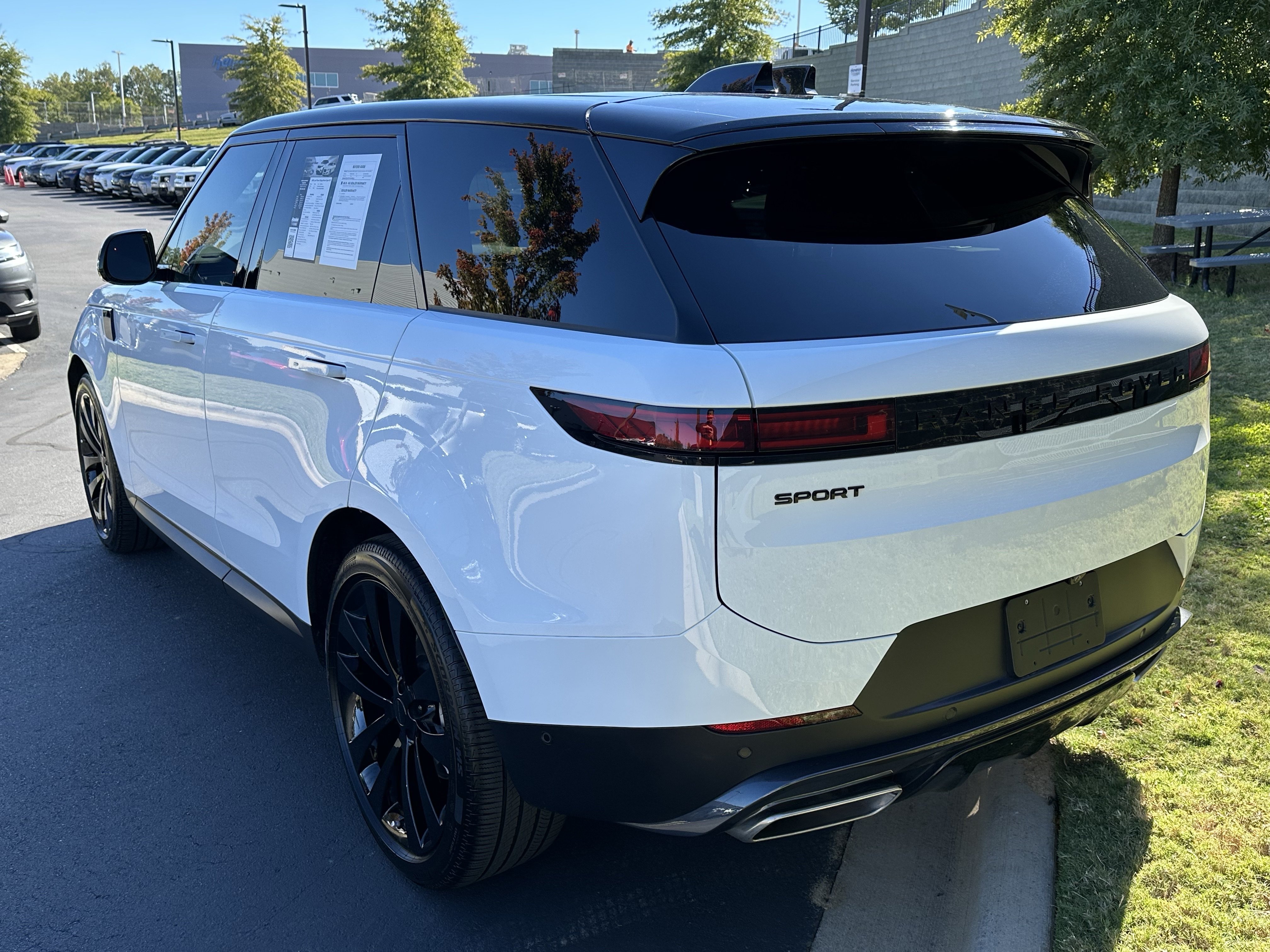 Certified 2026 Land Rover Range Rover Sport SE AWD/4WD image 5