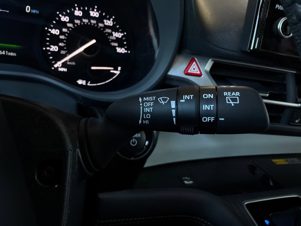 Used 2026 Toyota Sienna XLE FWD image 44