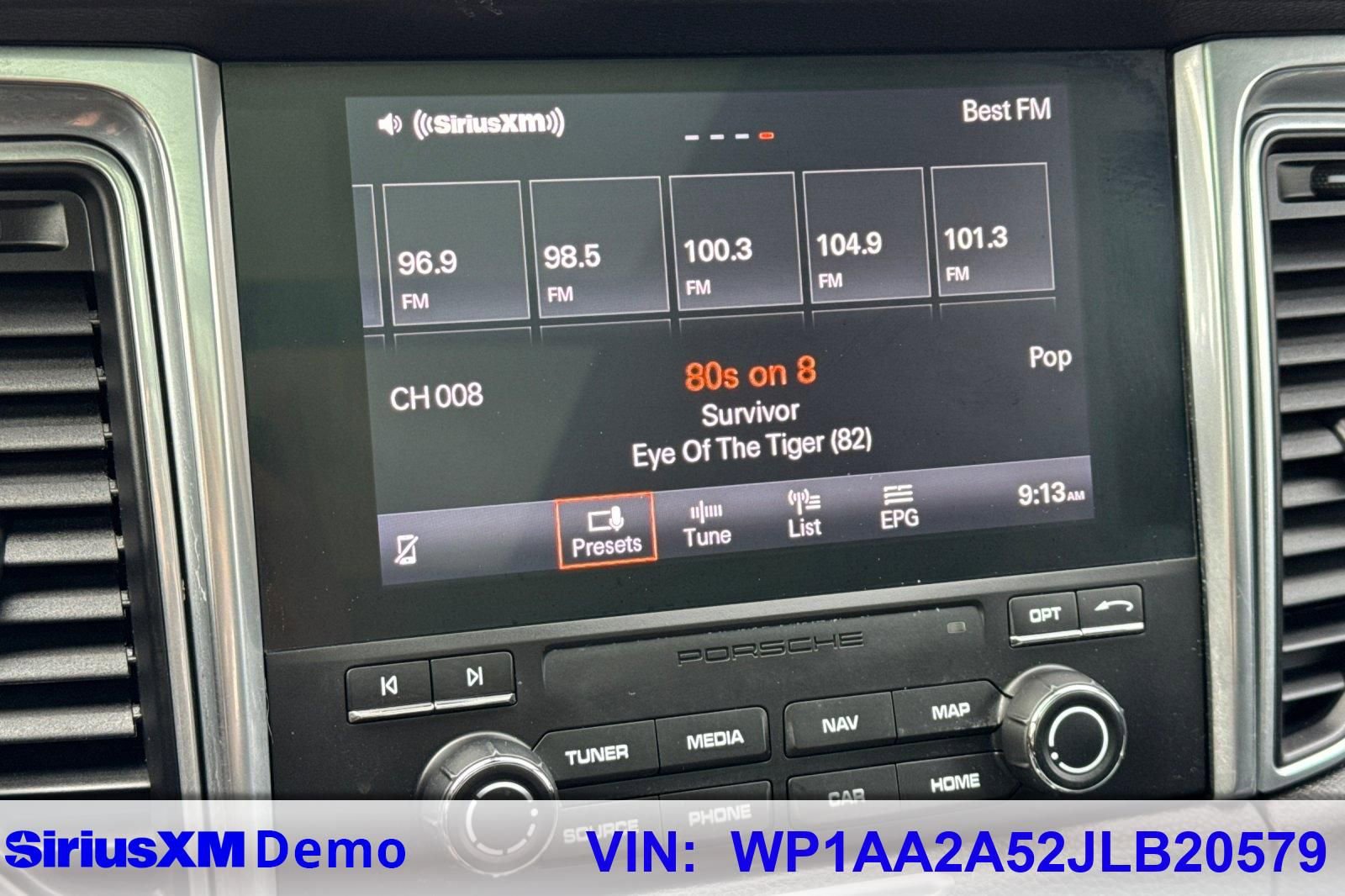 Used 2018 Porsche Macan image 26