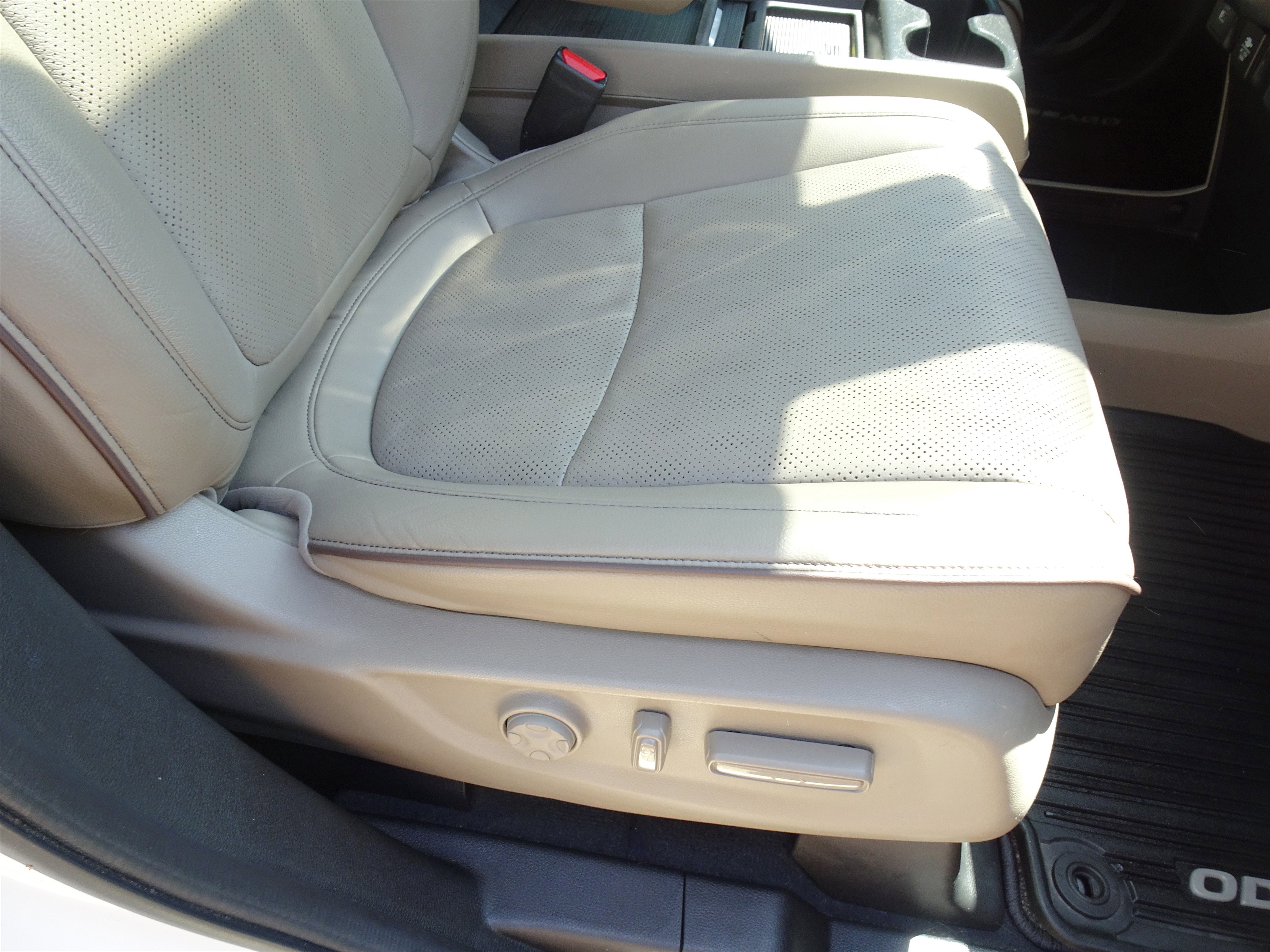 Used 2023 Honda Odyssey Elite image 23