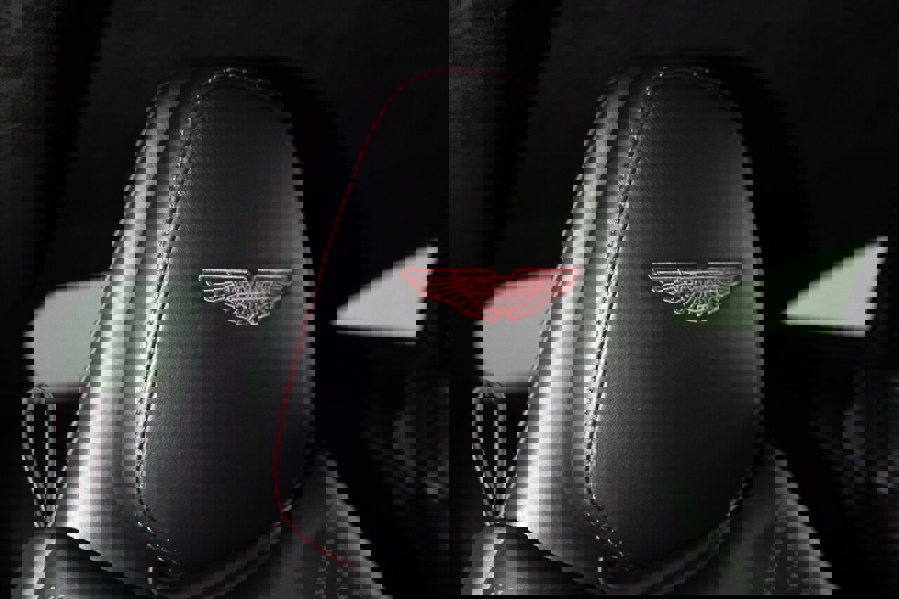 Used 2018 Aston Martin DB11 V12 image 50