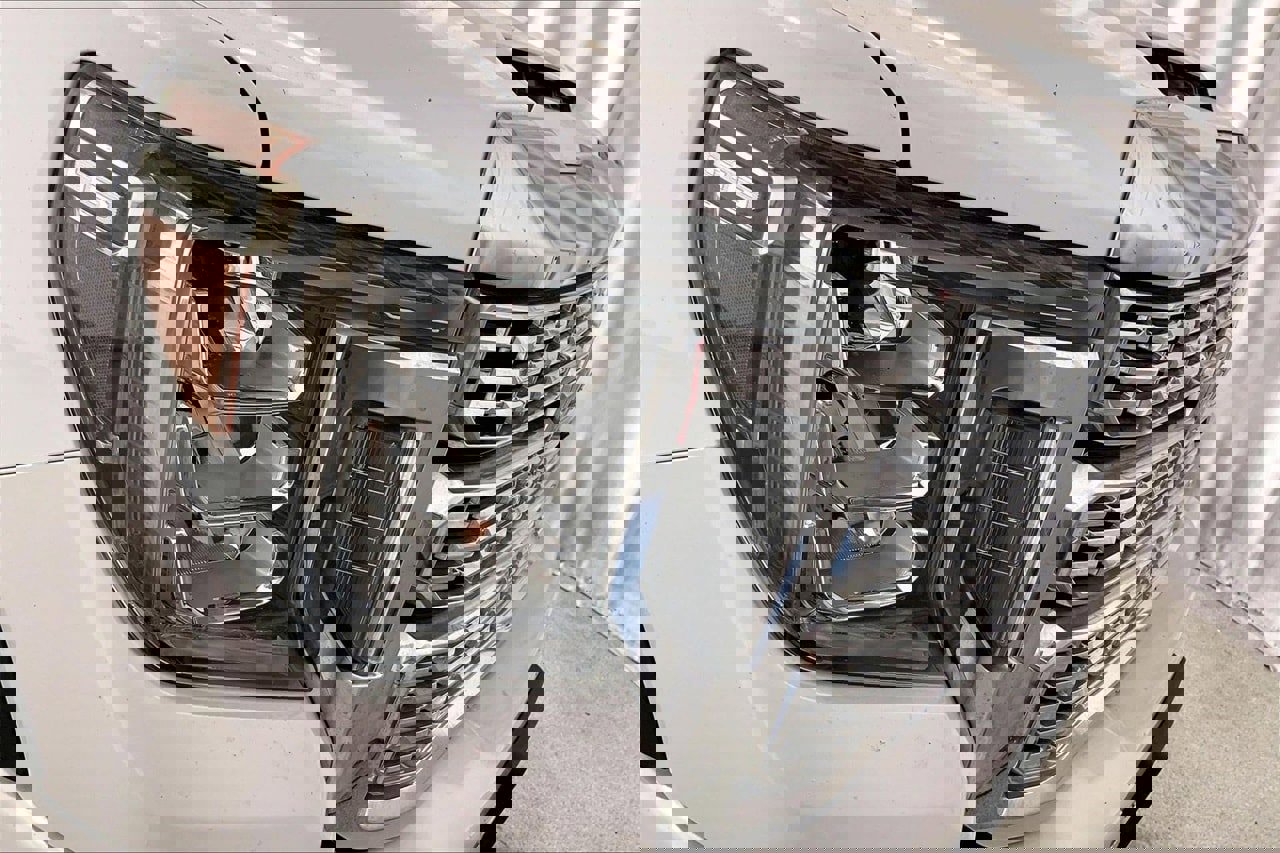 Used 2020 GMC Sierra 2500 Denali w/ Denali Ultimate Package image 12