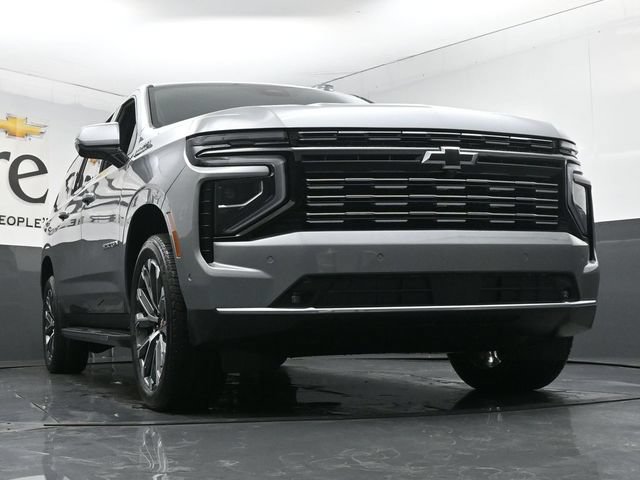 New 2026 Chevrolet Suburban High Country w/ Sun And Tow Package AWD/4WD image 3
