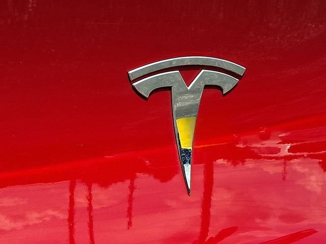 Used 2023 Tesla Model Y Long Range AWD/4WD image 29