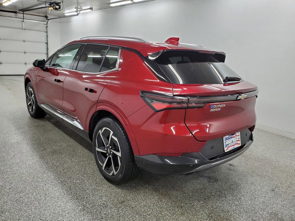 Used 2024 Chevrolet Equinox EV LT w/ Active Safety Package 3 FWD image 7
