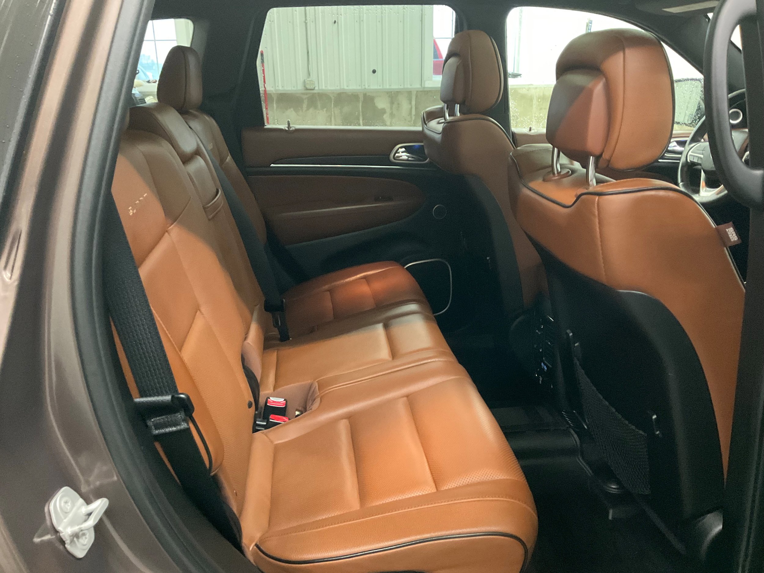 Used 2018 Jeep Grand Cherokee Summit AWD/4WD image 29