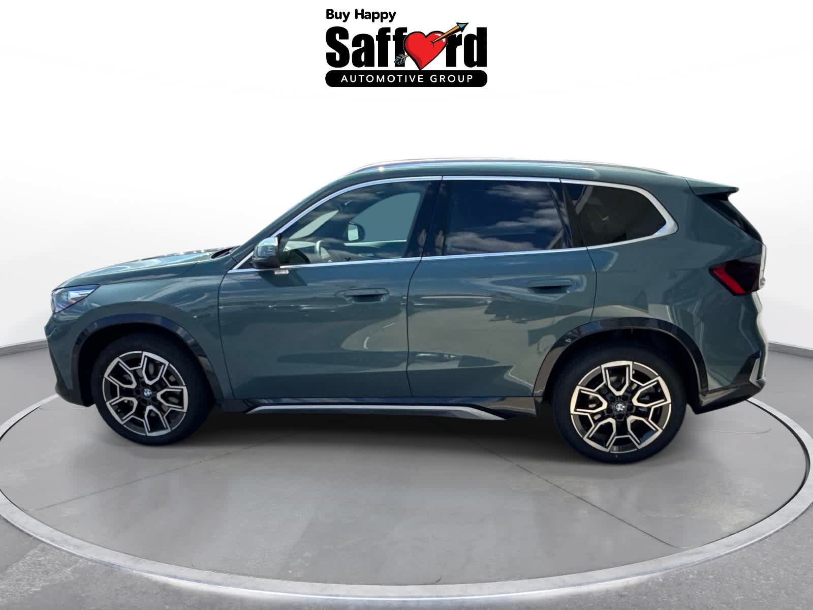 Used 2026 BMW X1 xDrive28i w/ Technology Package AWD/4WD image 3