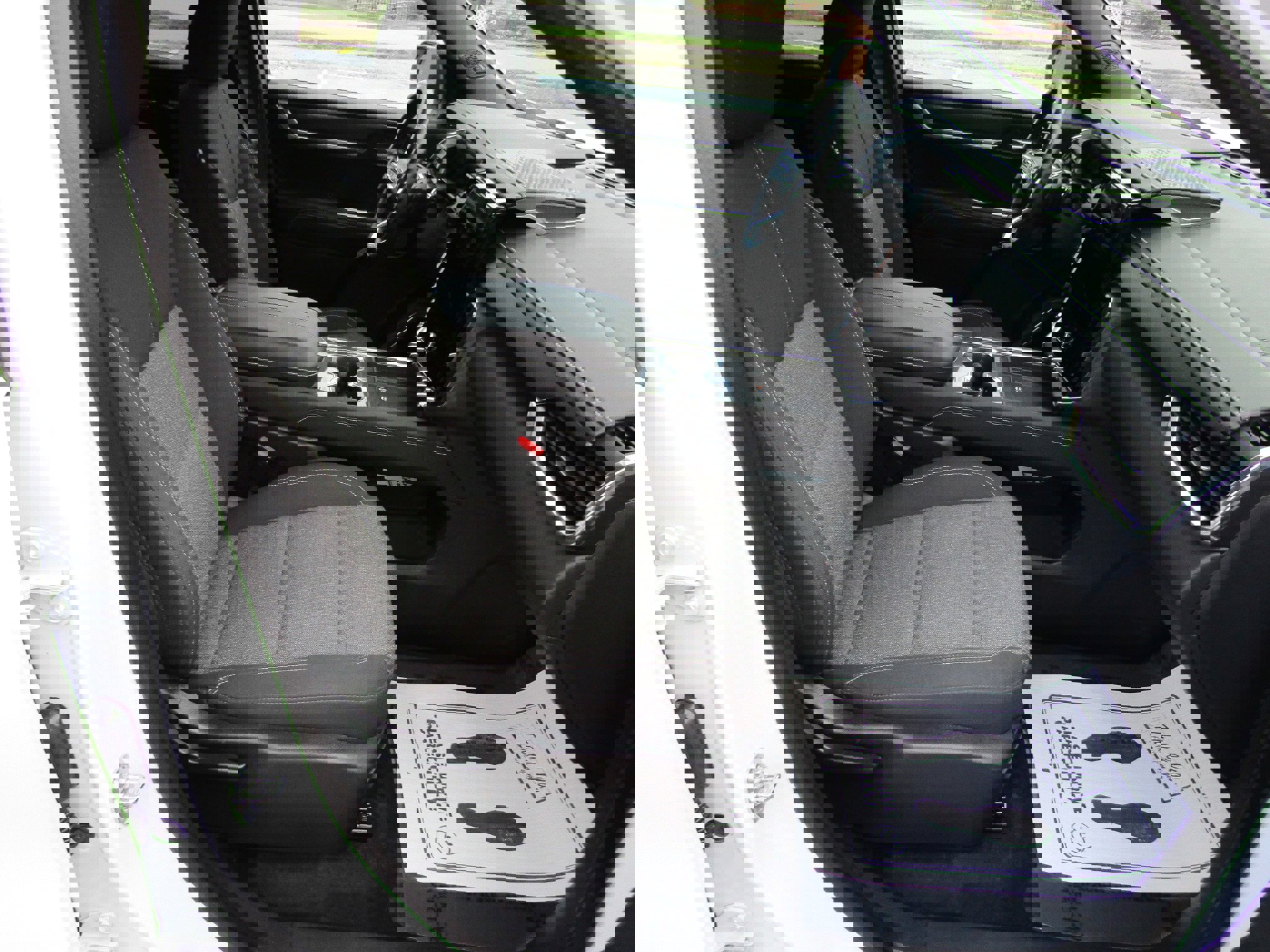 Used 2025 GMC Acadia Elevation image 17