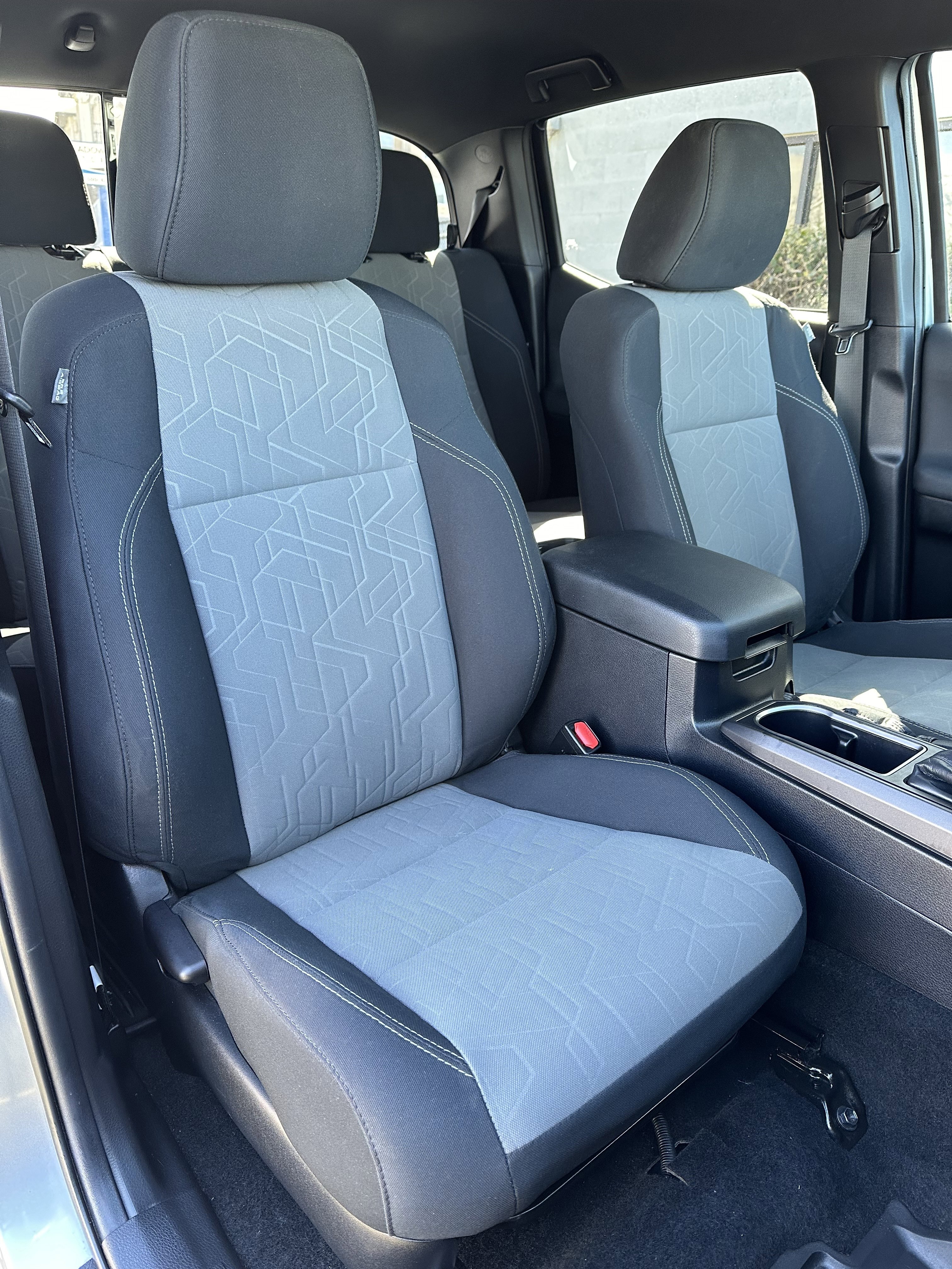 Used 2022 Toyota Tacoma TRD Off-Road image 43