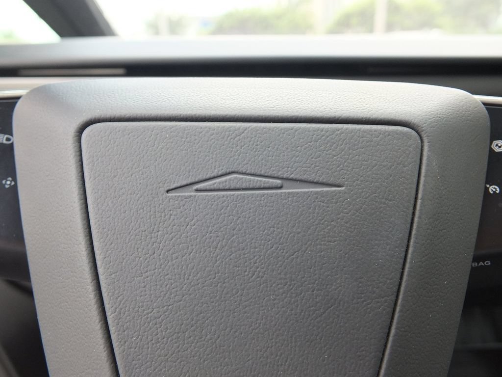 Used 2025 Tesla Cybertruck AWD Crew Cab image 35